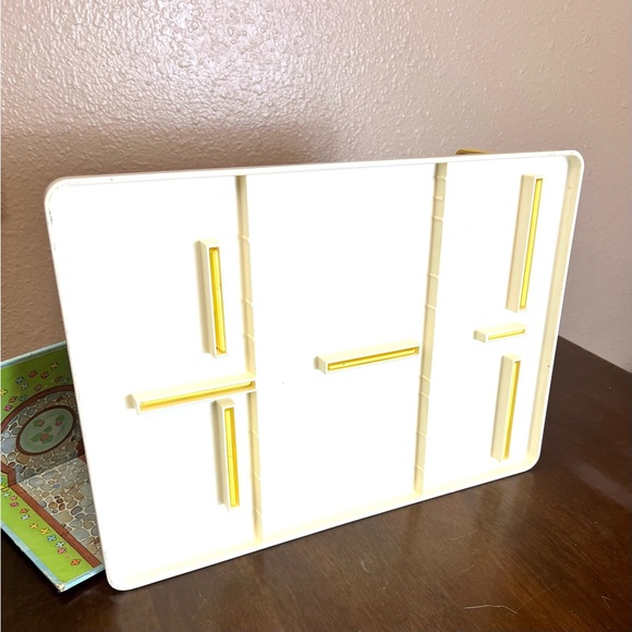 FISHER PRICEđź’ĄVINTAGE~RARE FINDINGS 1978đź’ĄPlay Family Nursery School #929 - Picture 10 of 16